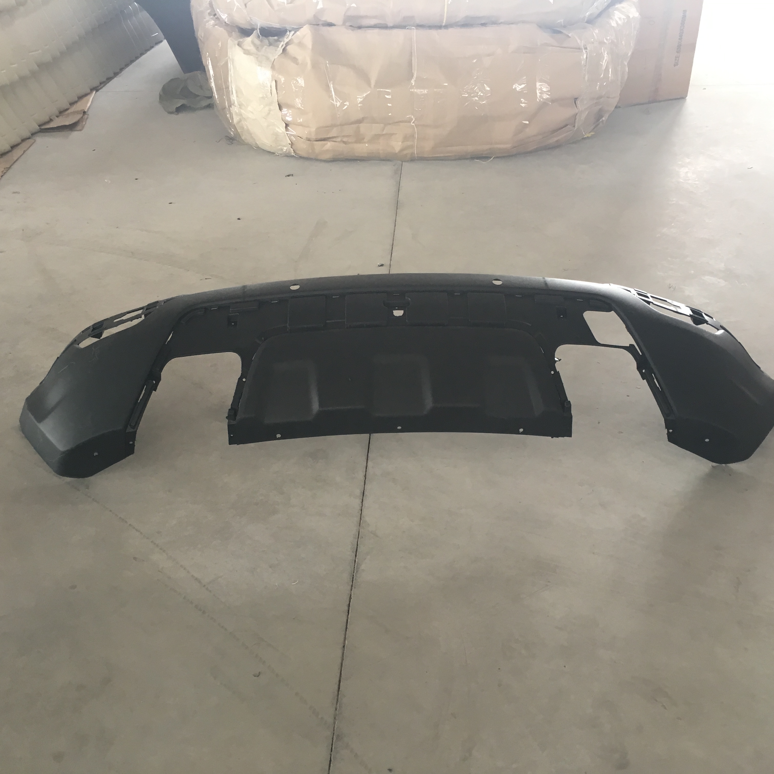 REAR BUMPER DOWN