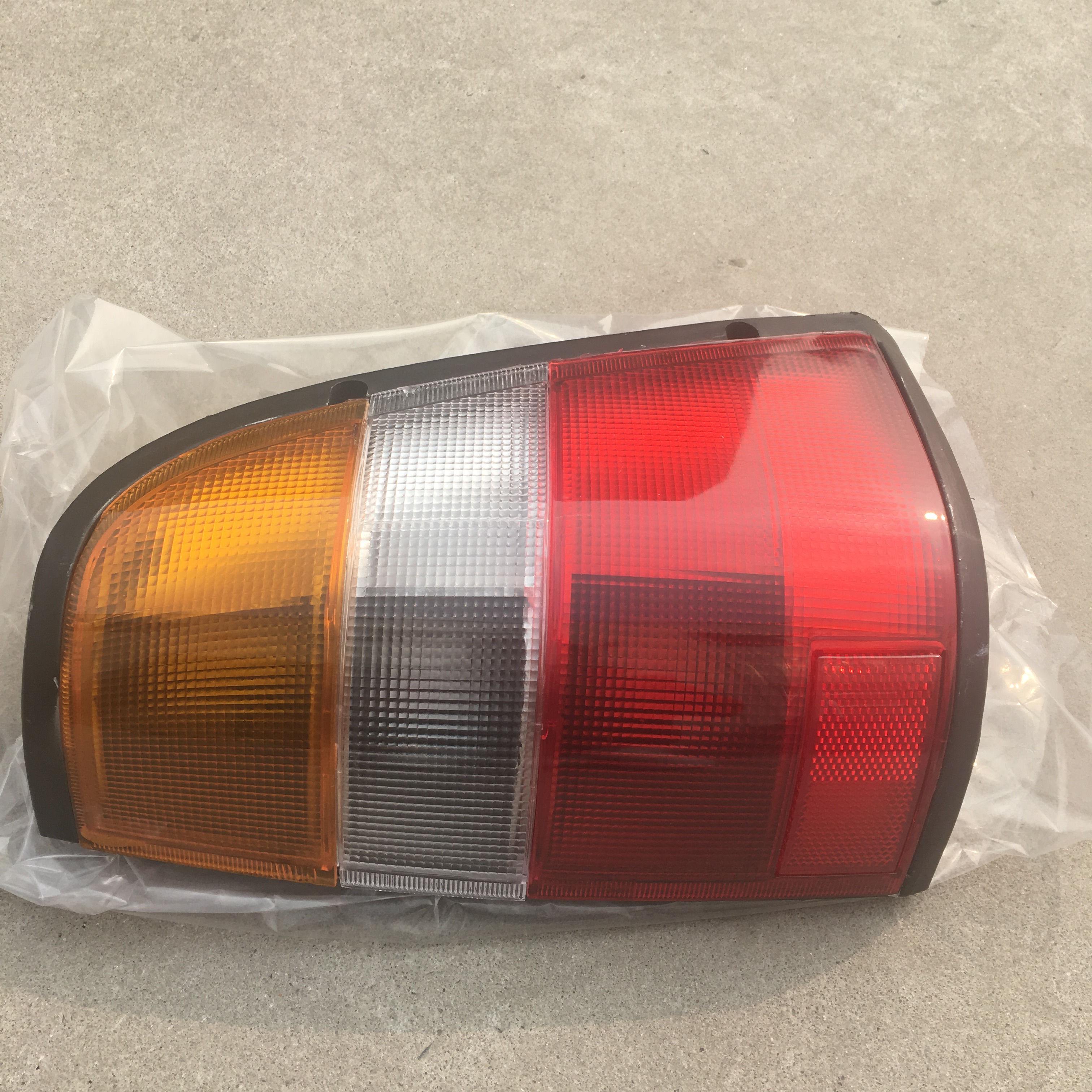 ไฟท้าย 98 (ซ้าย) - CSD-QL-223 - 5