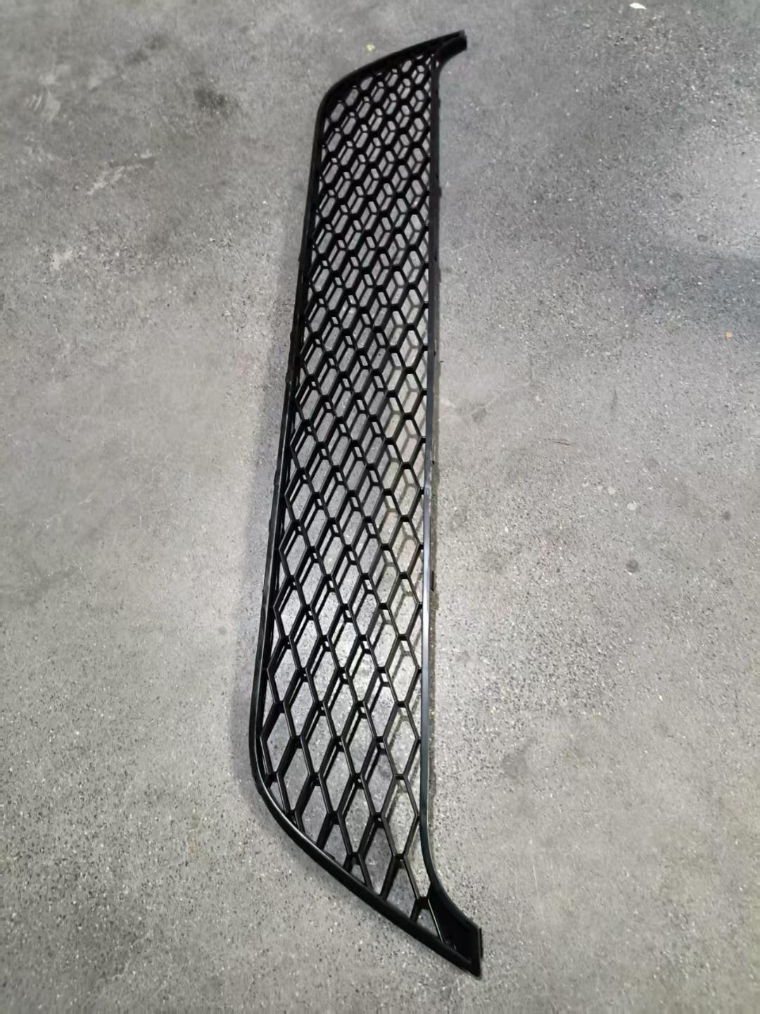 FRONT BUMPER GRILLE