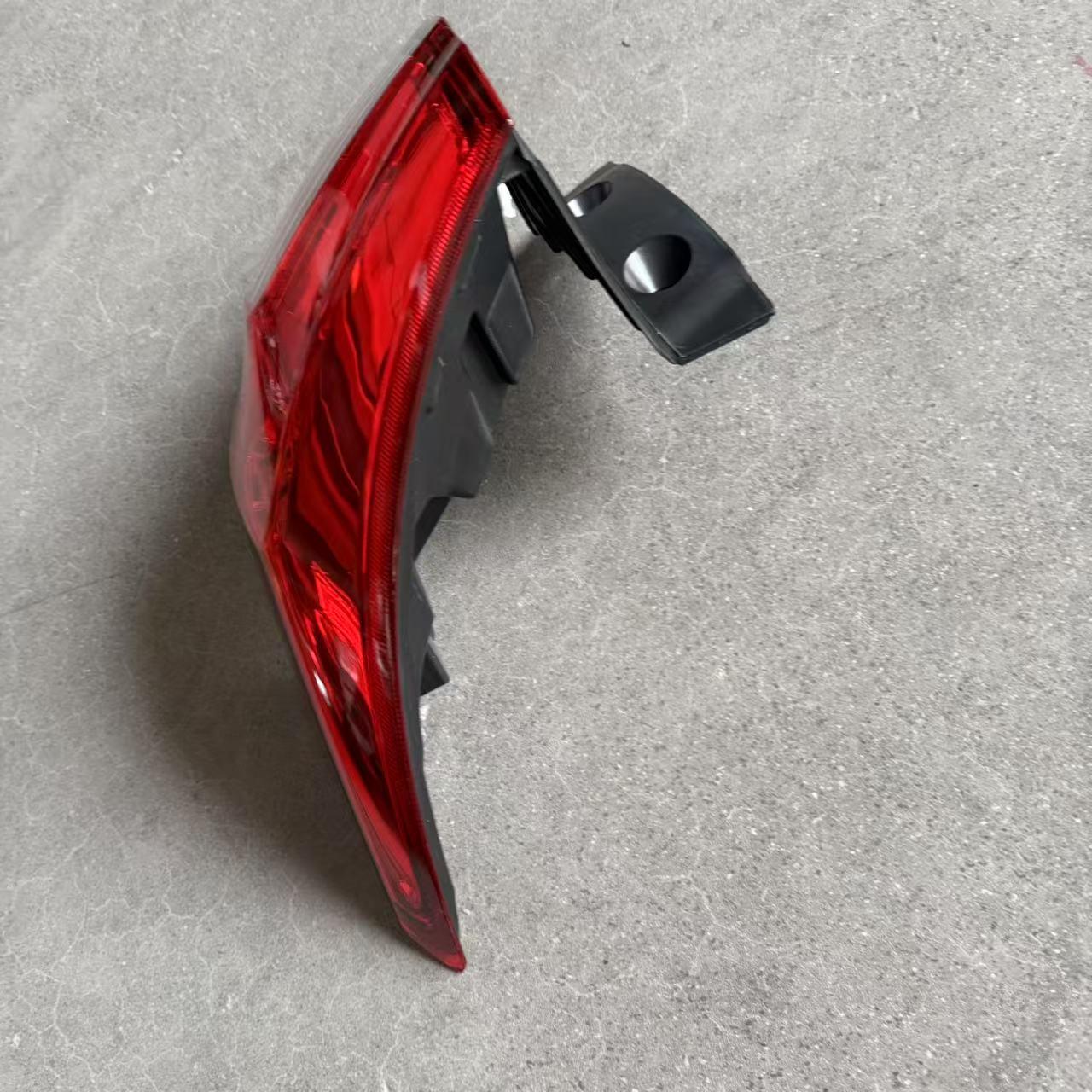 TAIL LAMP OUTER LH