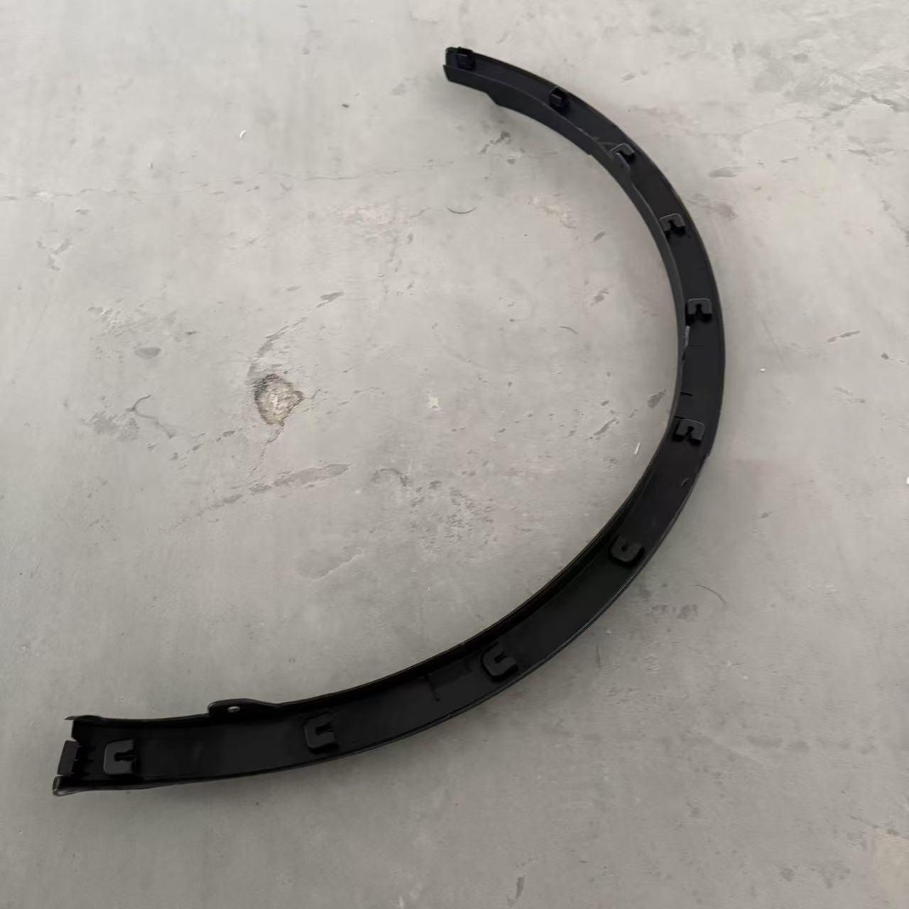REAR WHEEL LH-R