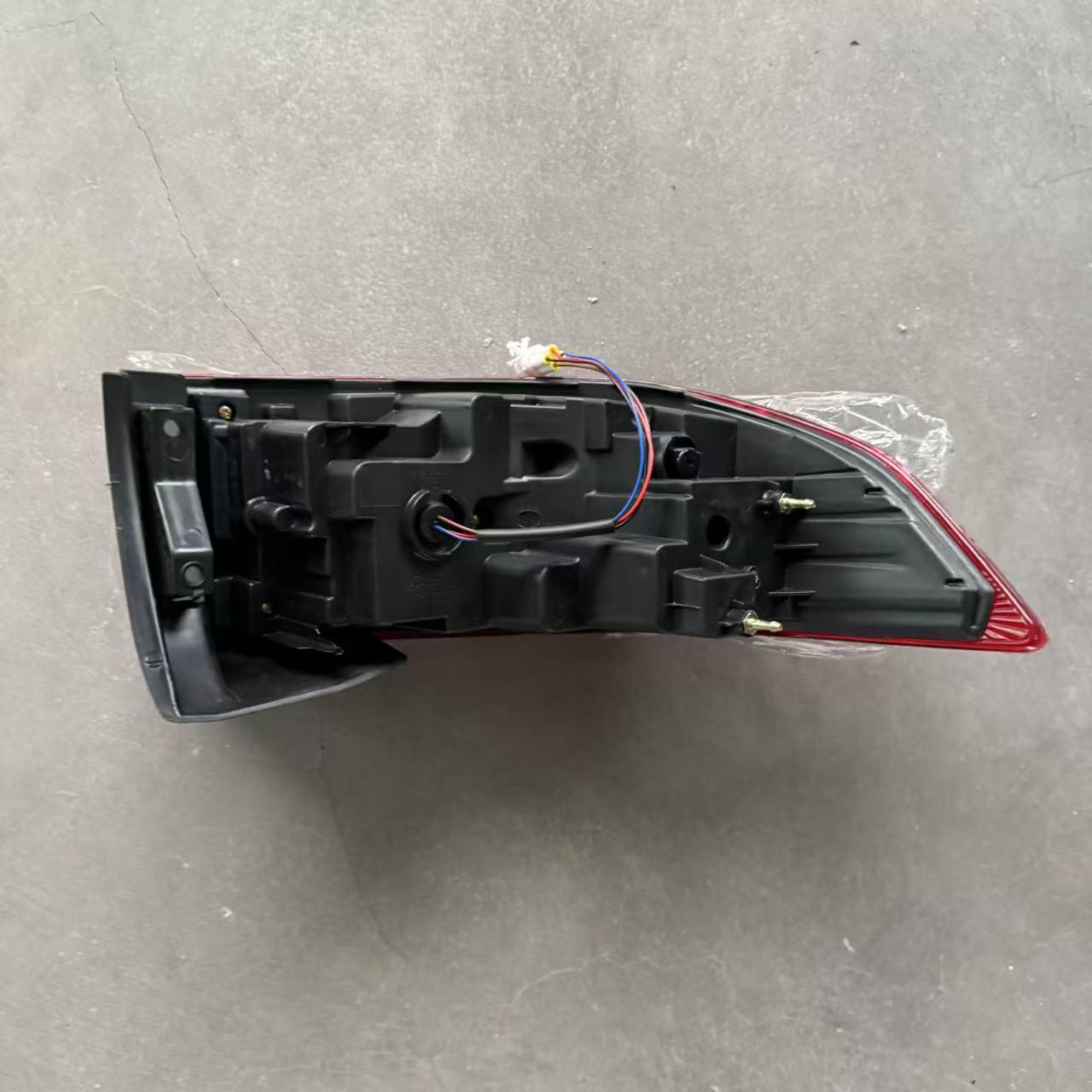 TAIL LAMP LH