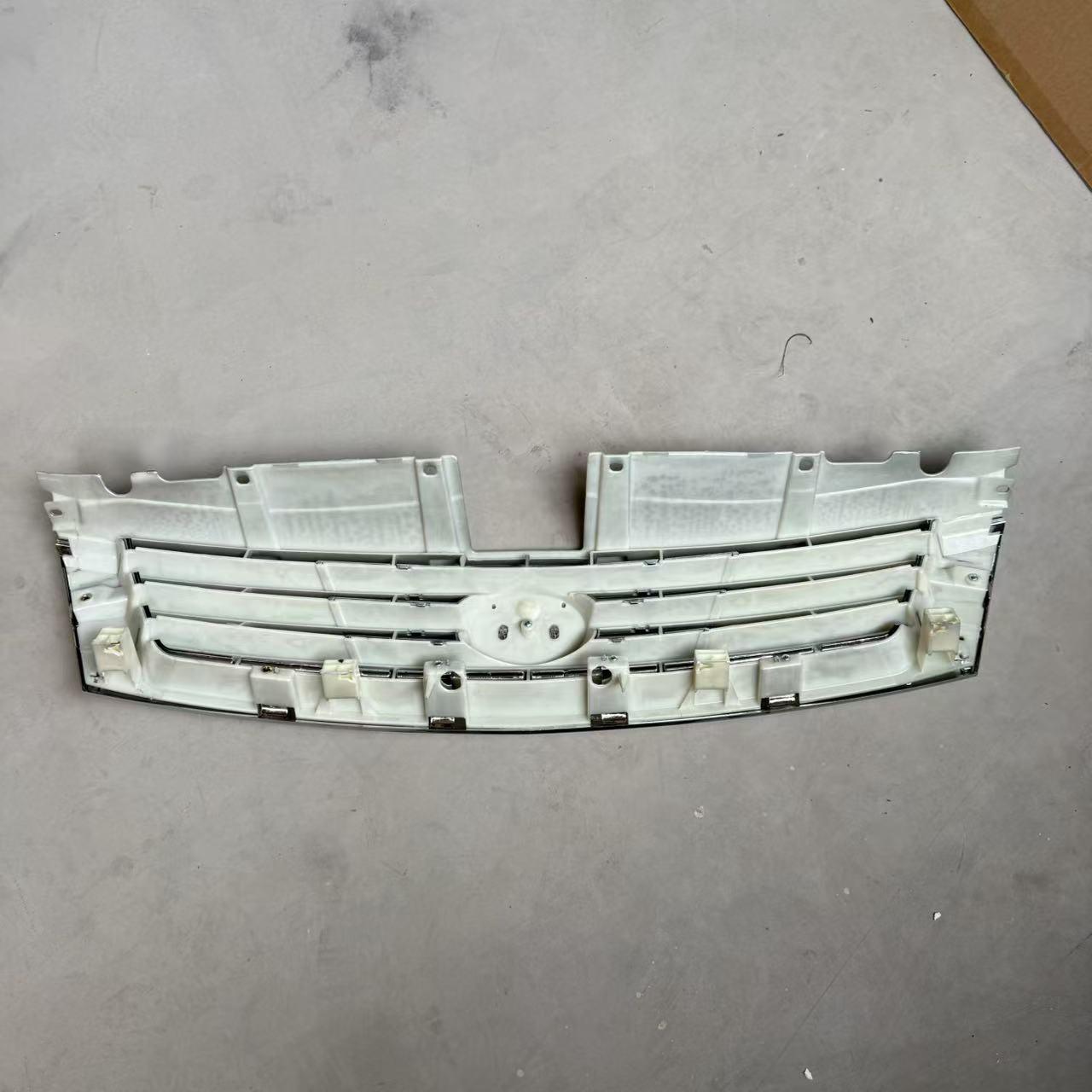 FRONT GRILLE