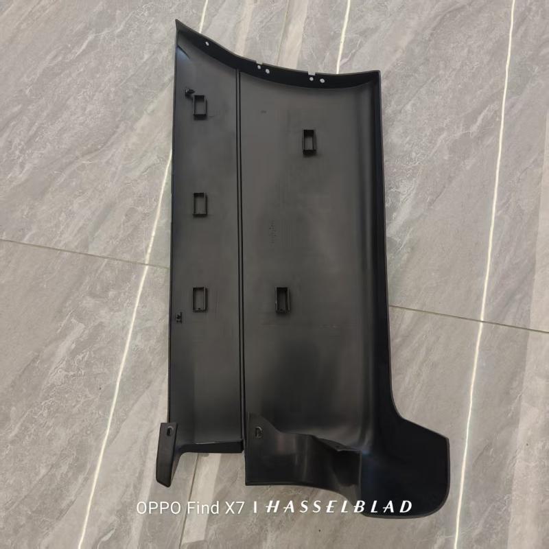 REAR BUMPER SIDE GUARD RH MIDDLE - PC1-17926-AA - 3