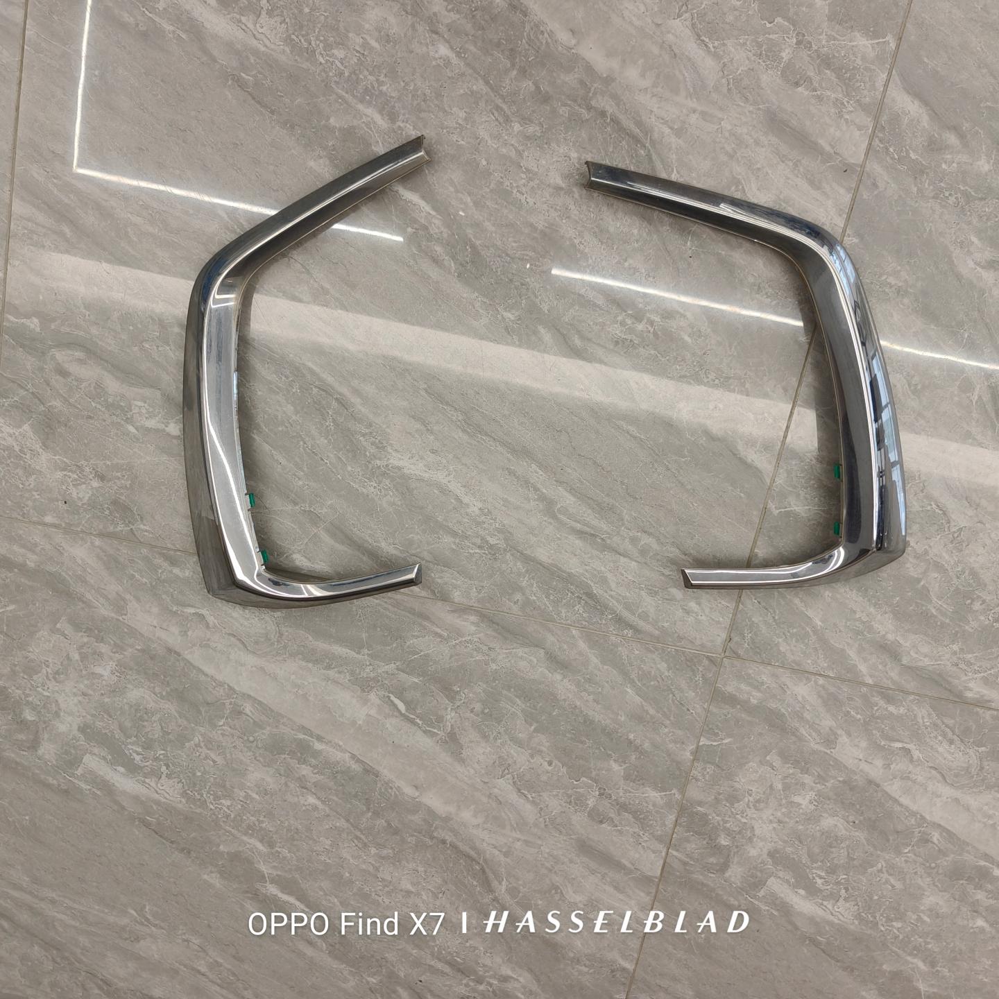 FRONT BUMPER TIRM STRIP LH