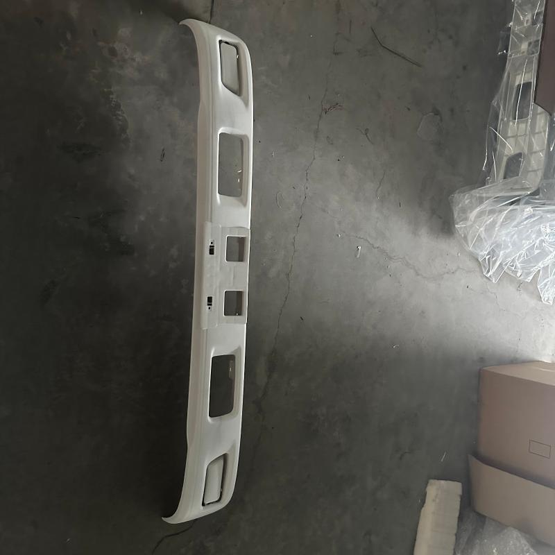 Pare-chocs avant (court) 170cm - IZ004043-N1/8974056285 - 2