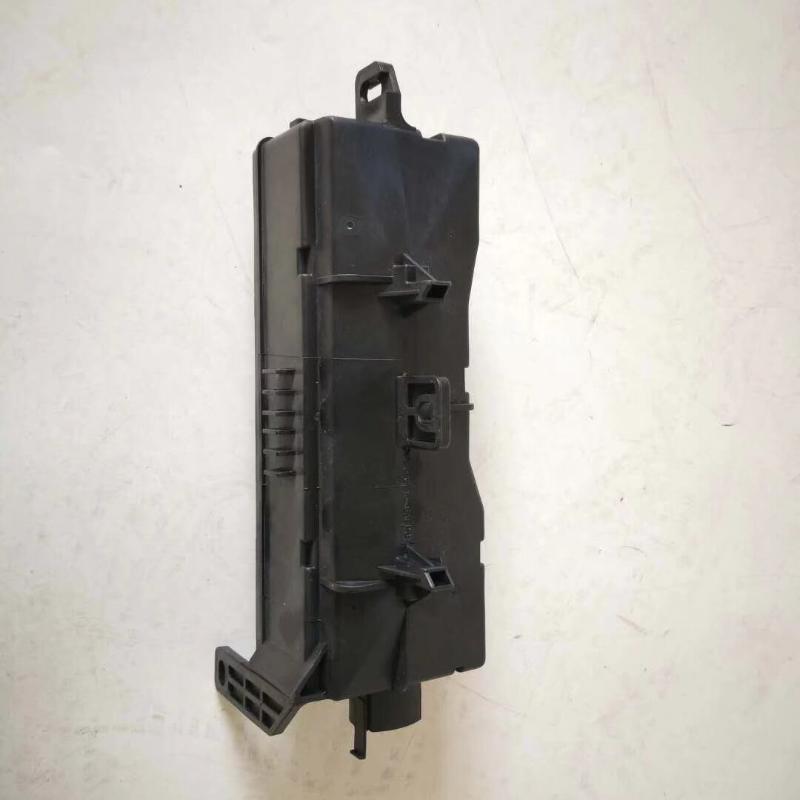 FUSE BOX NPR 4.3-WITH 9 FILMS AND 4 SCREW - 8-97063150-1-IN - 3