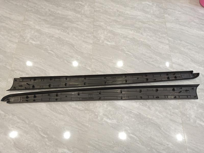 لوحات الزخرفة العلوية اليمنى واليسرى للمقطورة الخلفية - FL3Z-84291A40-AA - 4