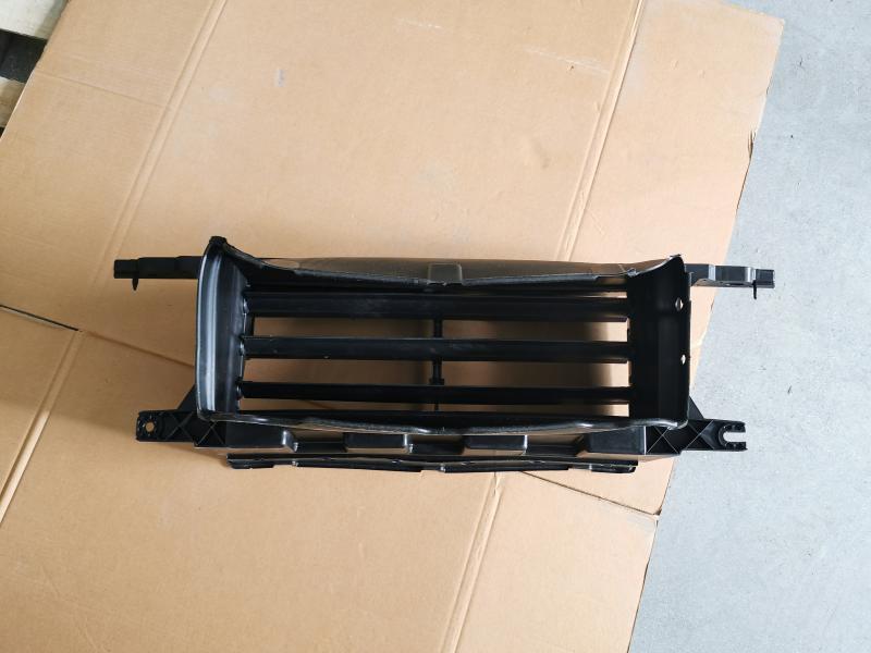 fan cover - FL3Z-8475-D - 3
