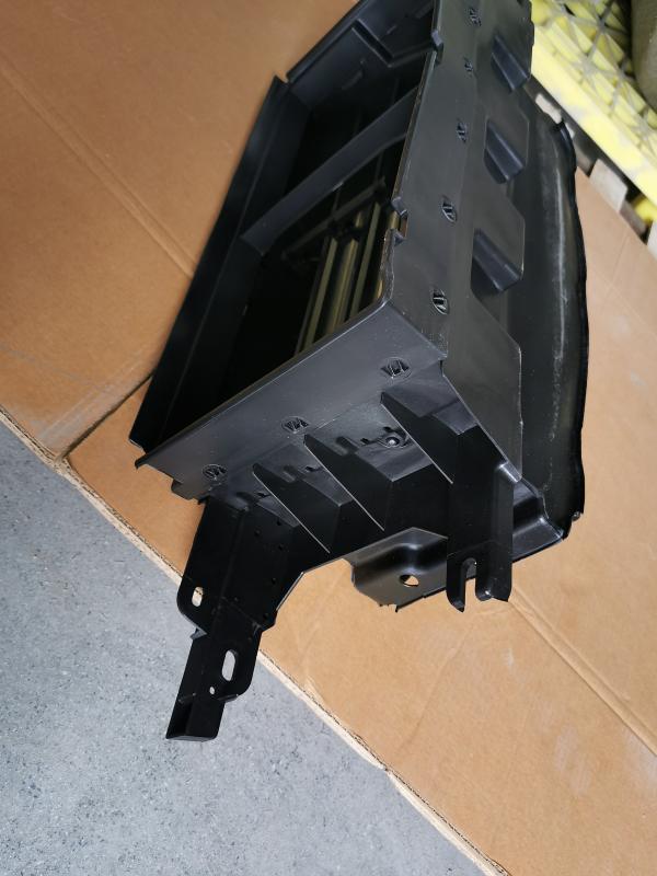 fan cover - FL3Z-8475-D - 5