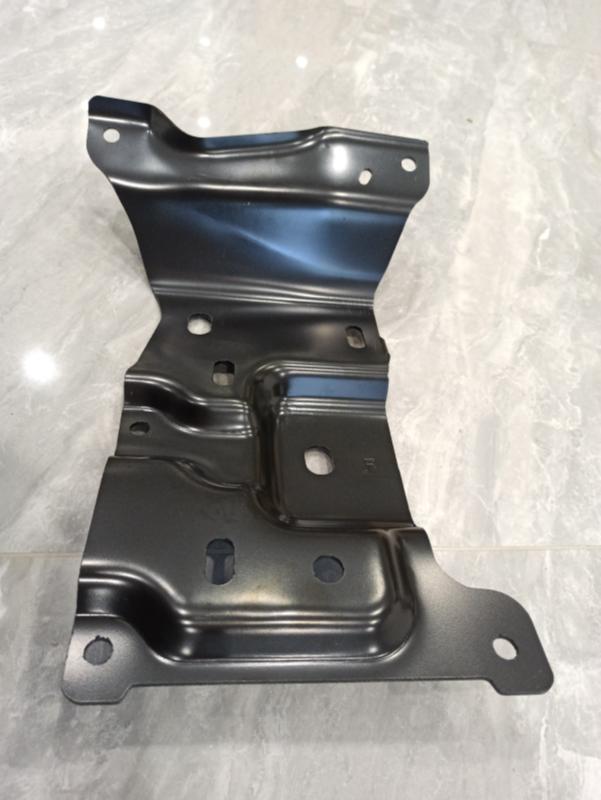 Front bumper iron bracket - JL34-17B984-AA - 5
