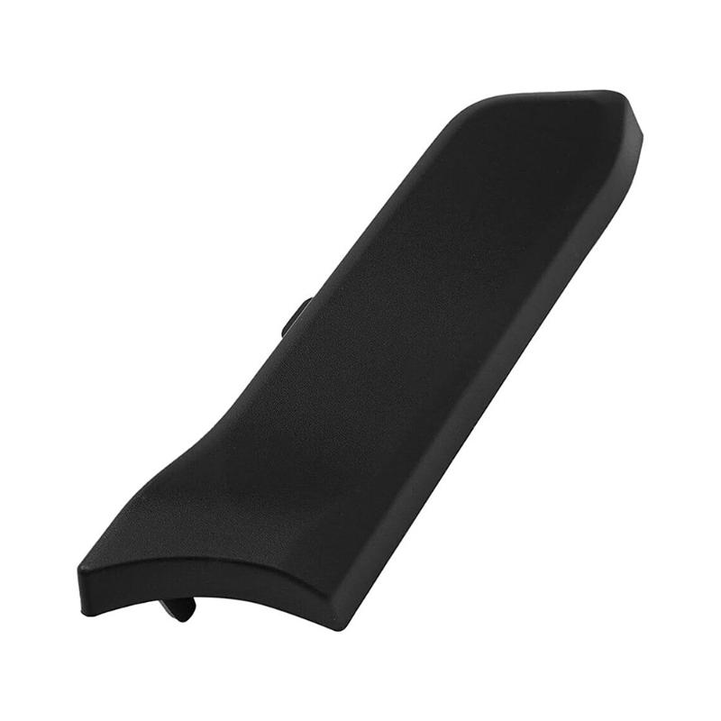 Rear bumper trim