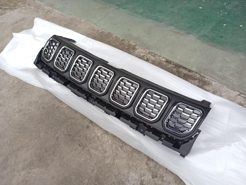 前杠上格栅中网 - 68607803AA - 3