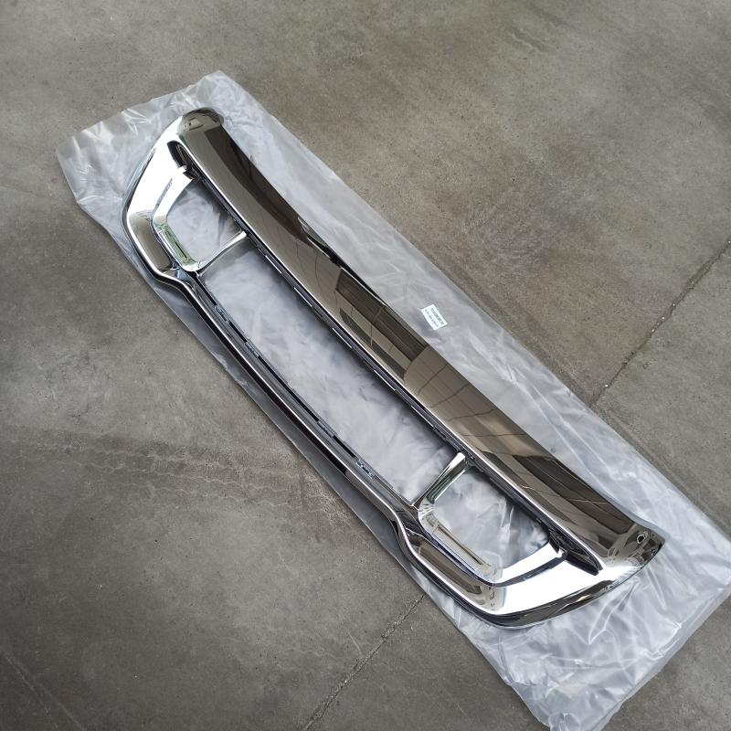 Front bumper bright frame - 68143105AC - 3