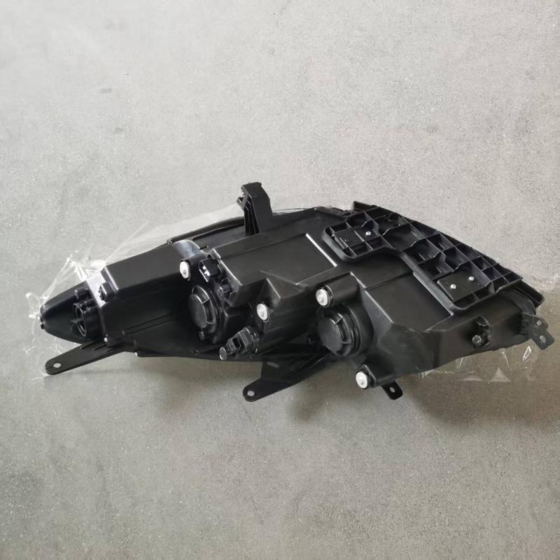 Phare L - CP2-13006AD - 4
