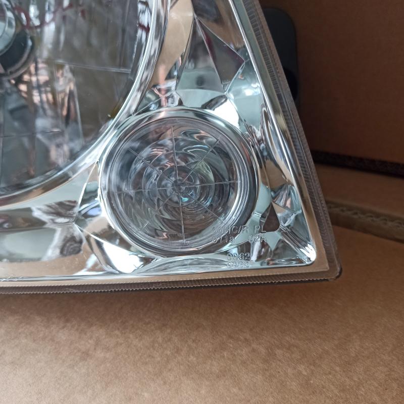 Faro - 92101-4E000; 92102-4E000 - 3