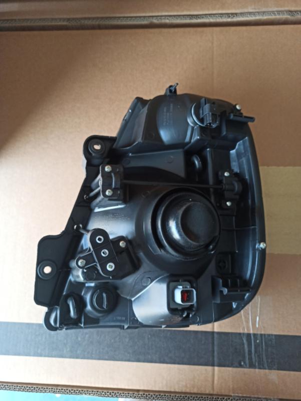 Faro - 92101-4E000; 92102-4E000 - 6