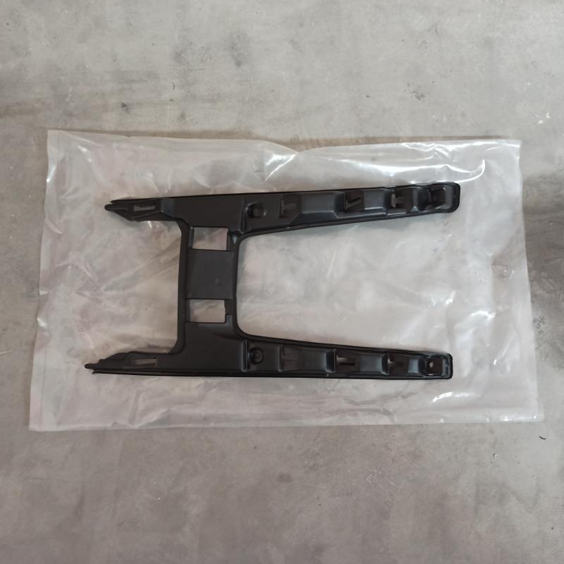 Front bumper bracket