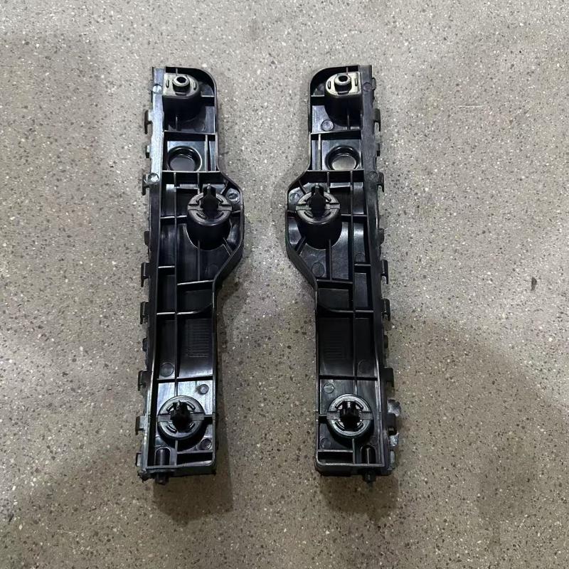 FRONT BUMPER BRACKET LH
