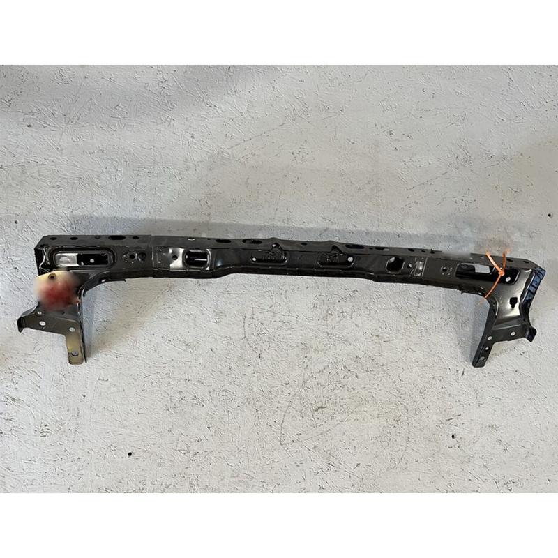 central radiator support