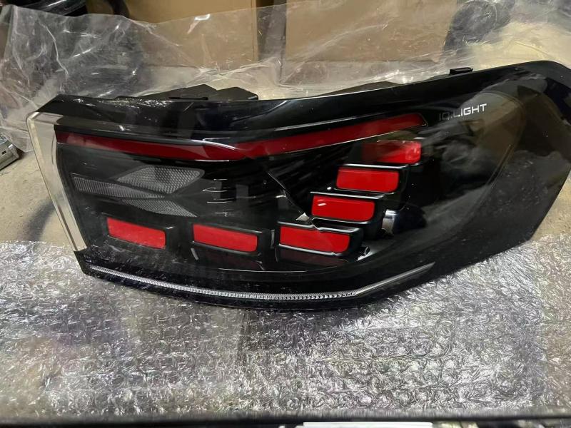TAIL LAMP RH