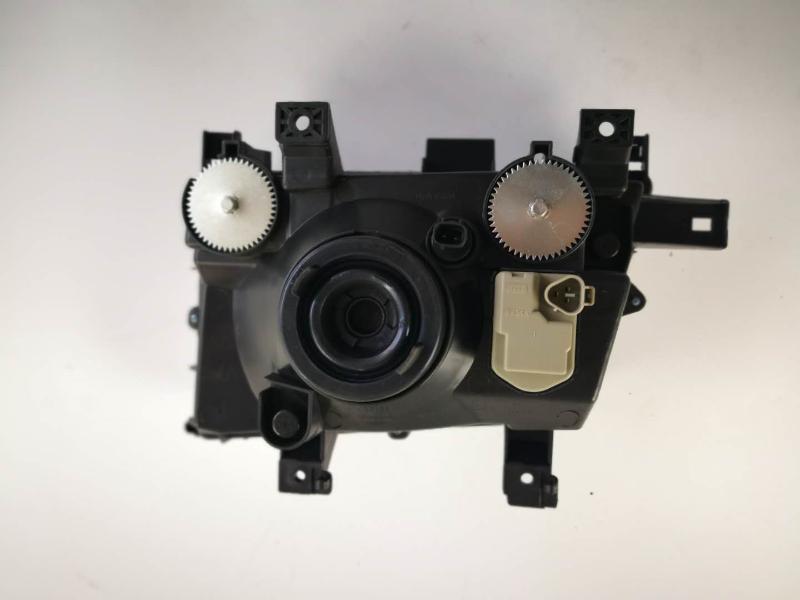 Faro con motor derecho - MK580556-E - 4