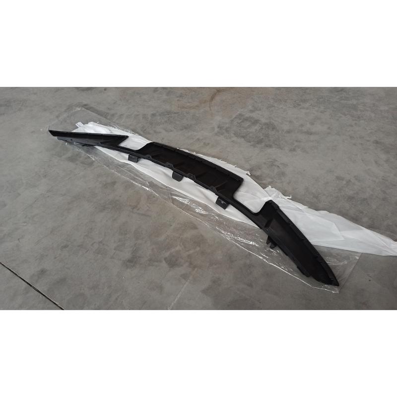 Spoiler inferior del parachoques delantero - FL34-17B635-BBW - 5
