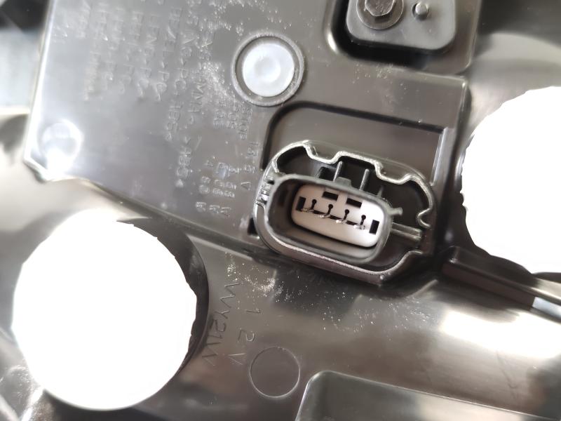 tail lamp - FB5Z-13404-A - 4