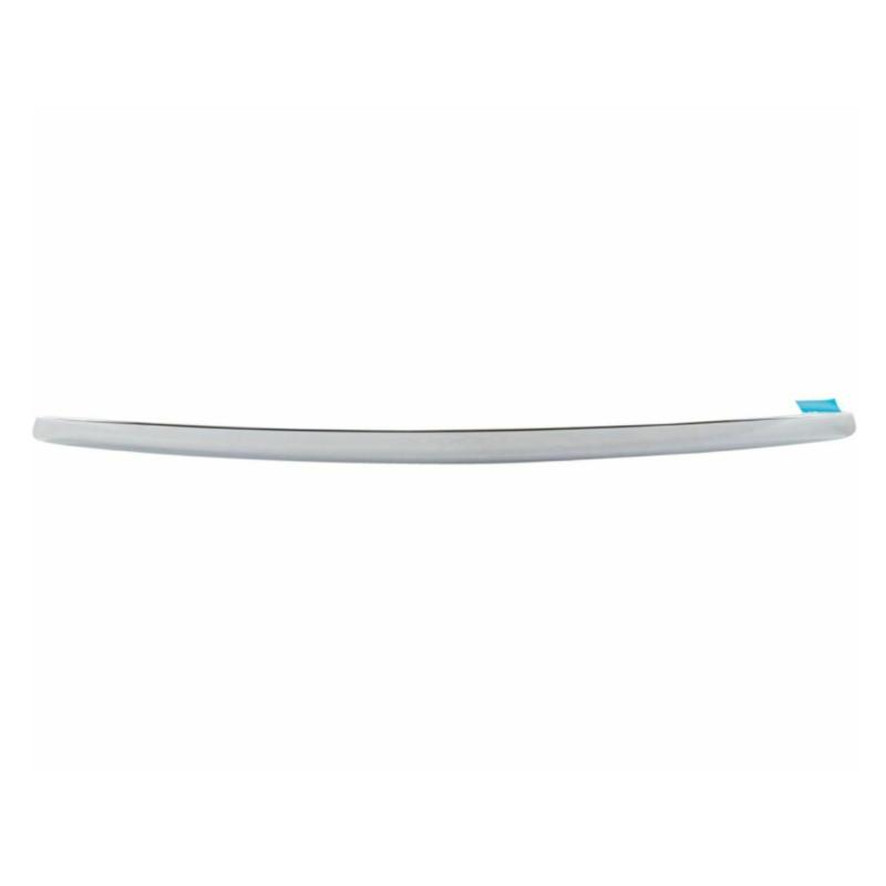 Hood trim strip