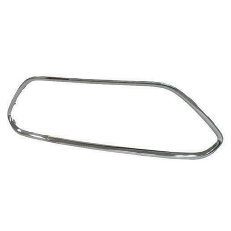 Front bumper lower grille bright strip