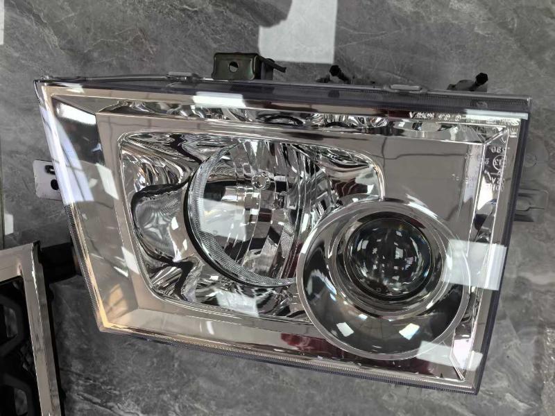 HEAD LIGHT