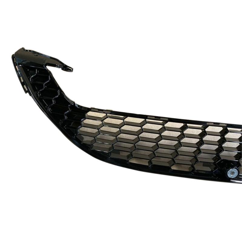 Front bumper lower grille