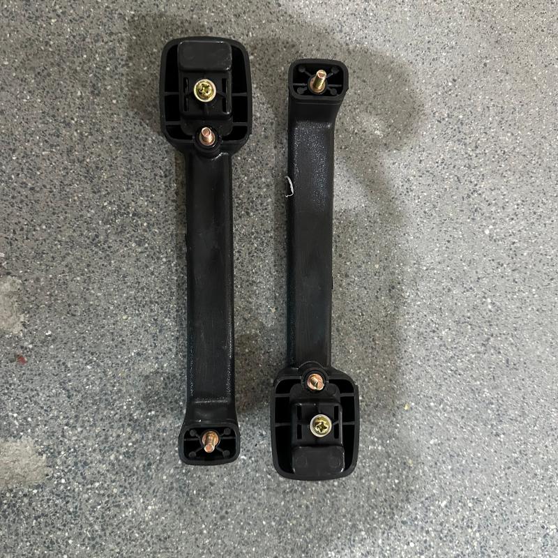 OUTSIDE DOOR HANDLE RH