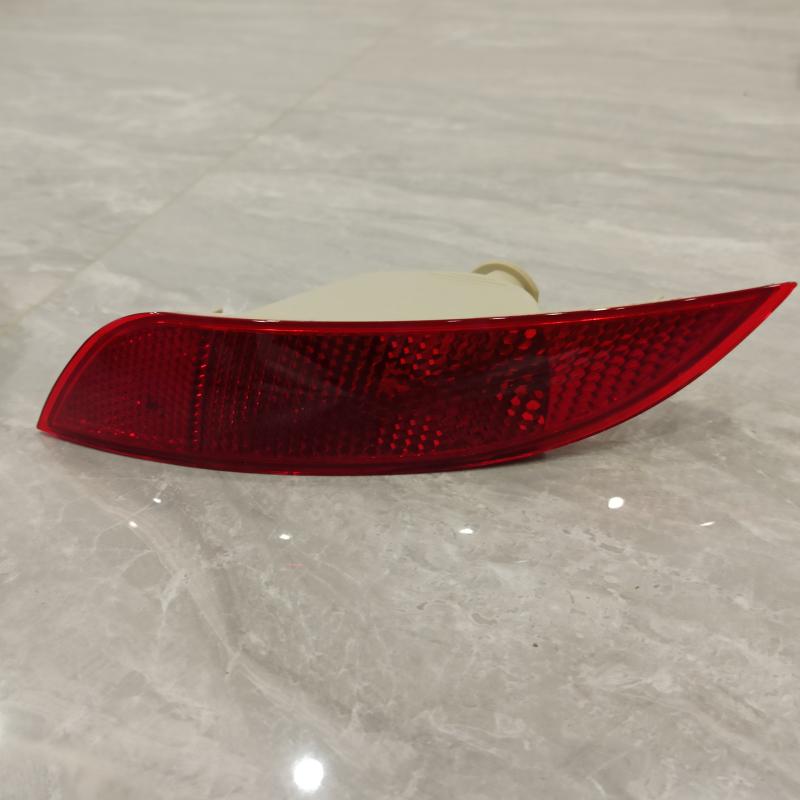 Rear bumper light