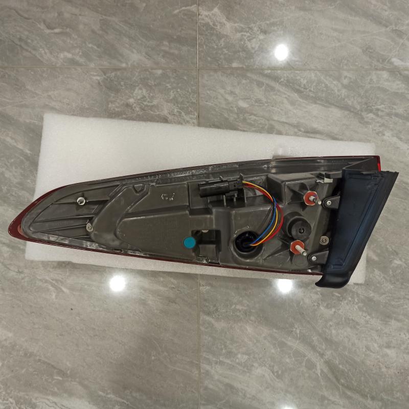 Rear taillight - HS73-13404-CC - 5