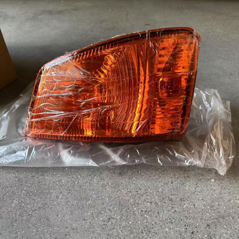 FRONT CORNER LAMP LH