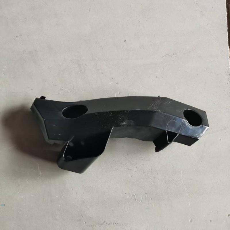 FRONT BUMPER BRACKET RH