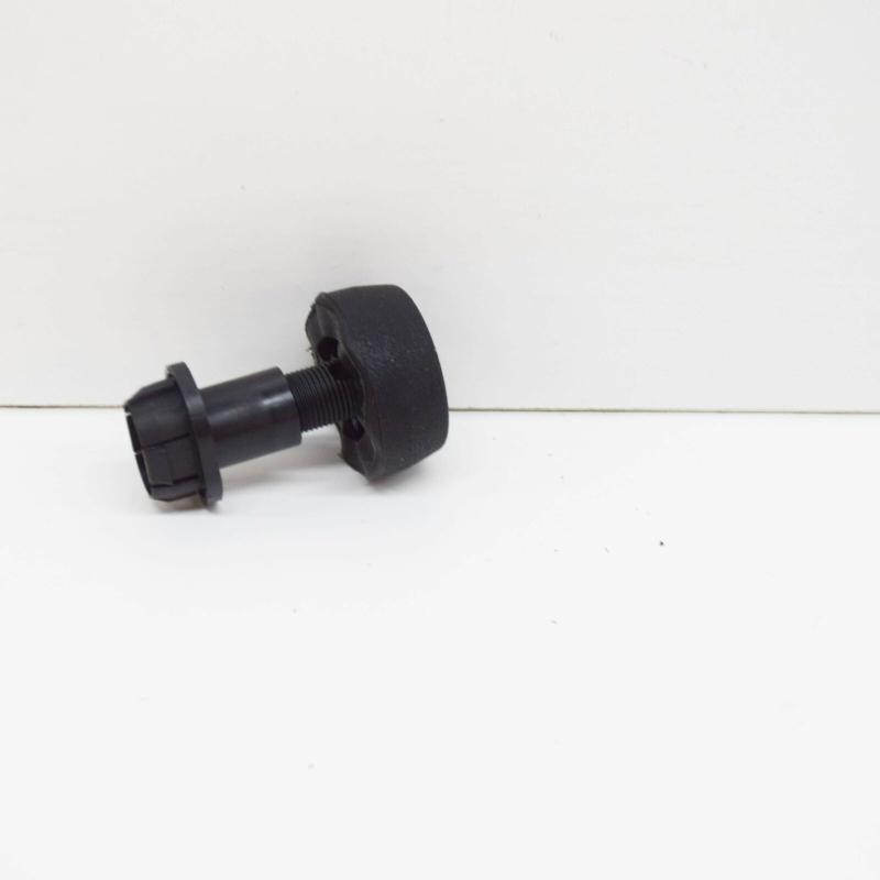 radiator mounting bracket