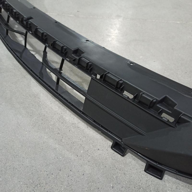 Pare-chocs avant - LJ6Z-17D957 - 4