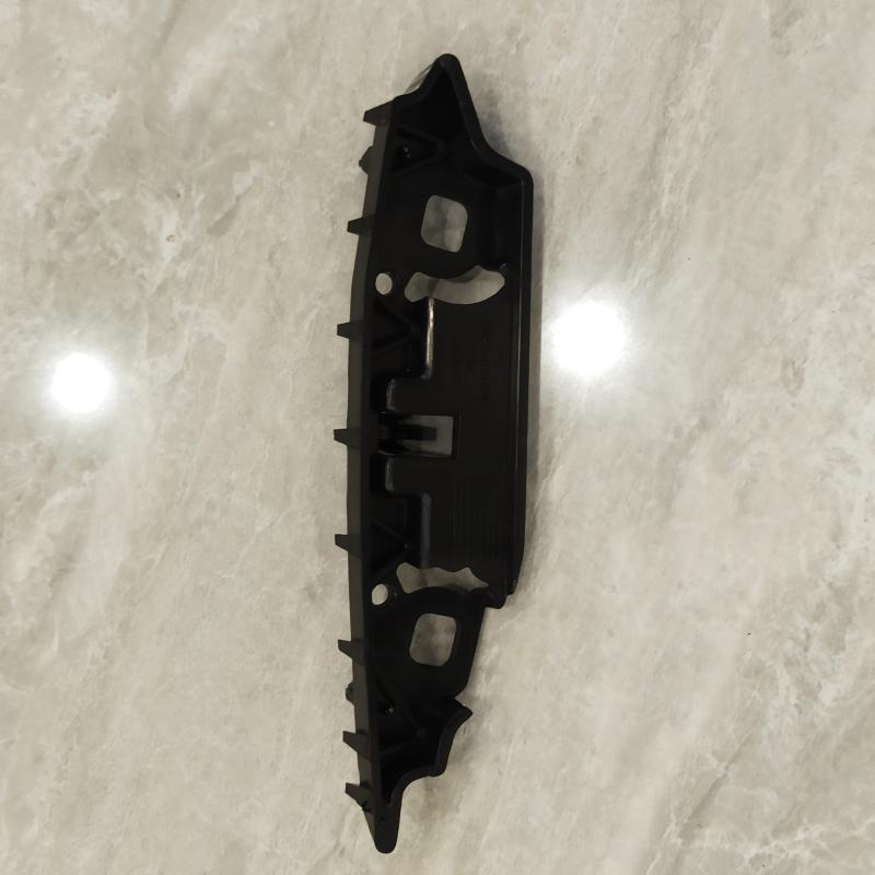 Front bumper bracket
