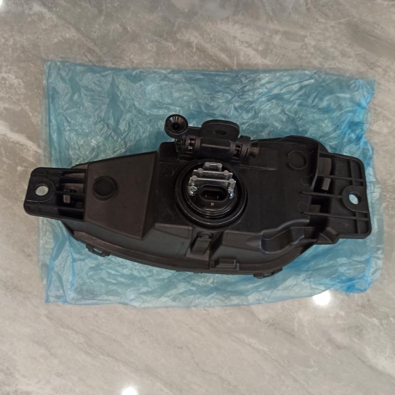 مصباح الضباب عالي التكوين - LJ6B-15A254-BB - 4