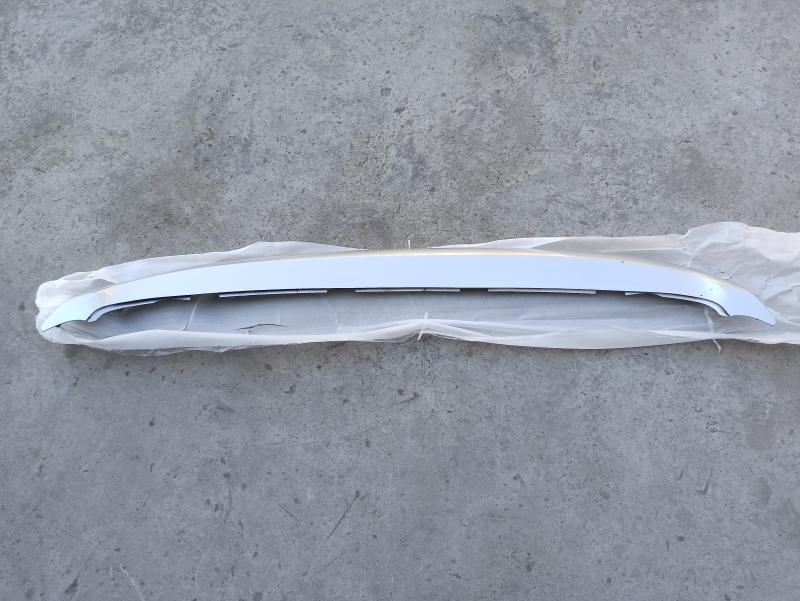 Front bumper lower trim