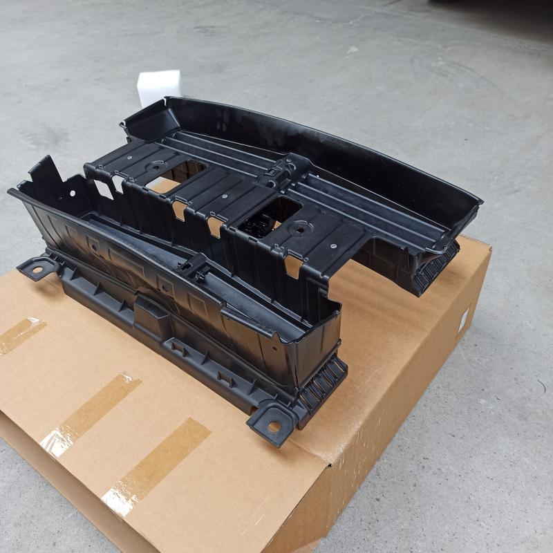 Air collector radiator louver grille - JR3B8475AE - 6