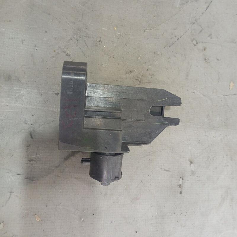 ฐานยึดกรอบหม้อน้ำ - CN15-16E146-A - 3