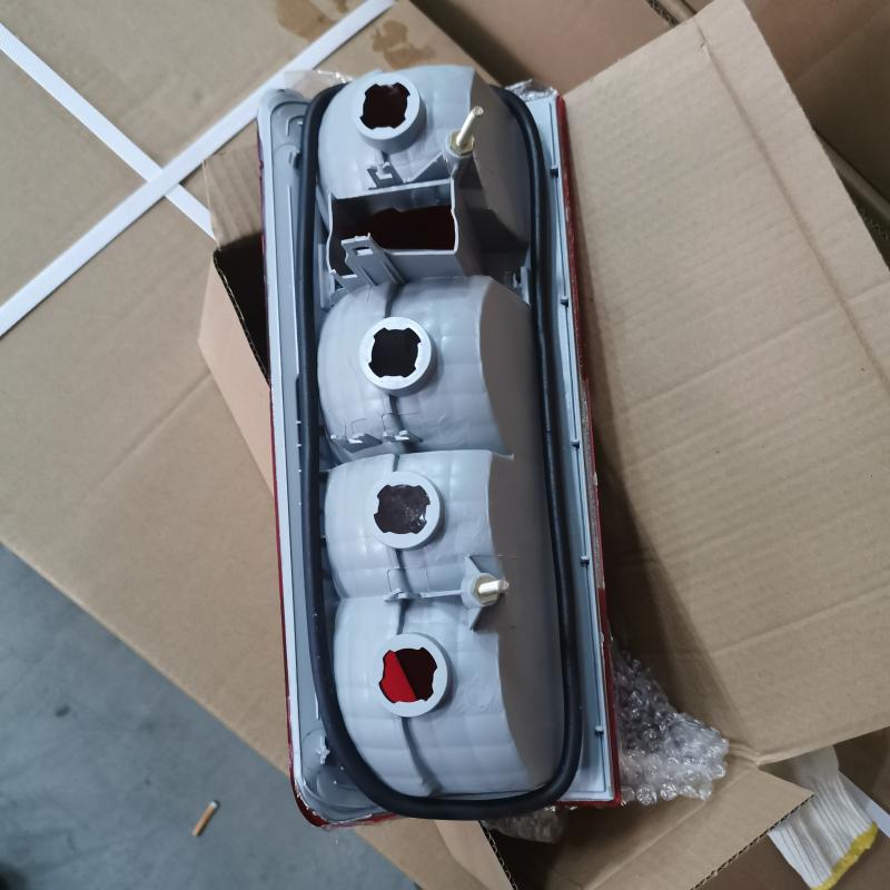 luz trasera - 9T1Z-13404-A - 3