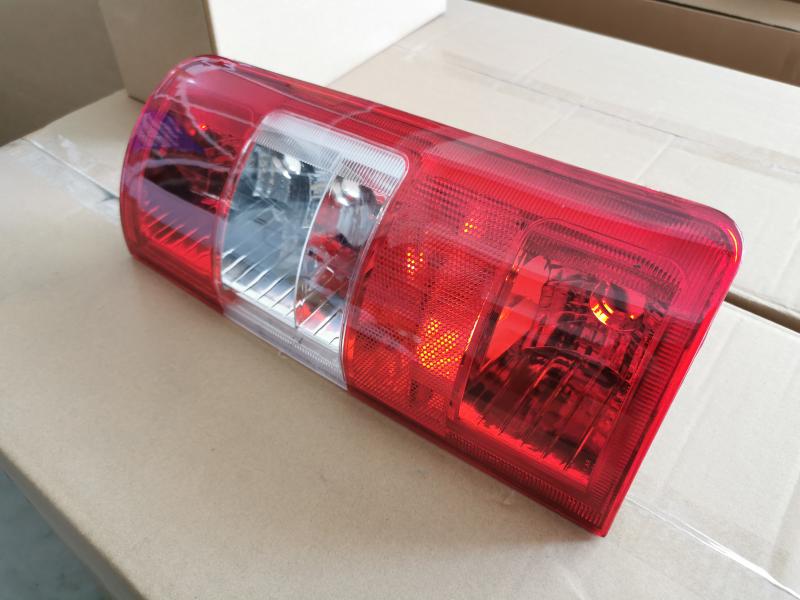 luz trasera - 9T1Z-13404-A - 6