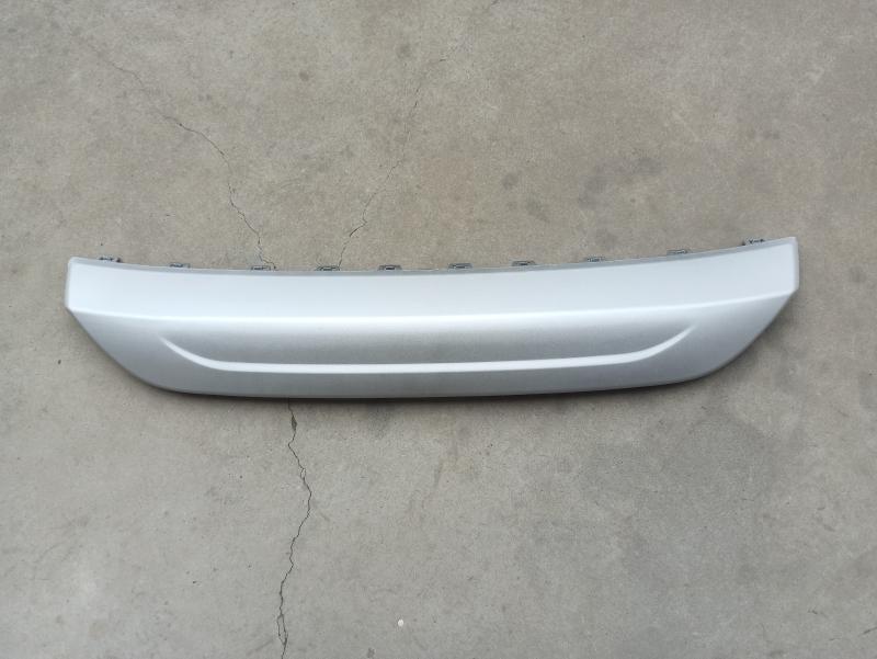 Rear bumper cover