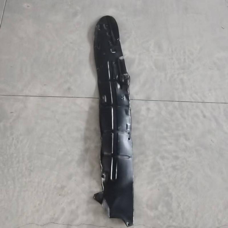 宝典07 前叶子板内衬右