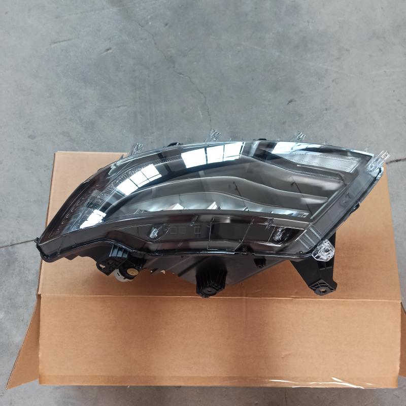 Faros de alta gama - GA1Z13008C - 3