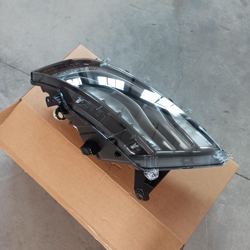 Faros de alta gama - GA1Z13008C - 4